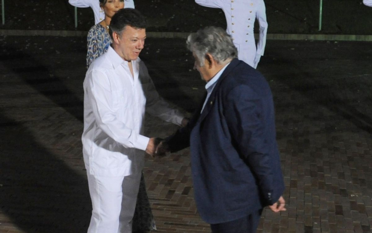 “Nunca antes se estuvo tan cerca de concretar la paz en Colombia”: Presidente uruguayo