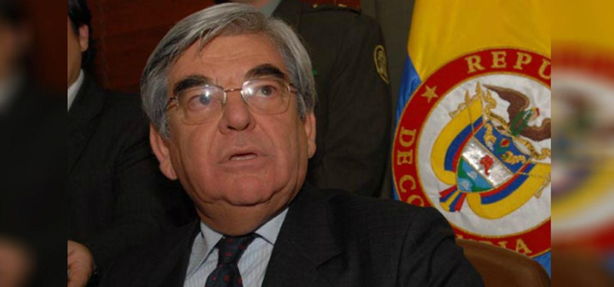 Expresidente de la Corte Constitucional pidió a magistrados Pretelt y Rojas Ríos retirarse