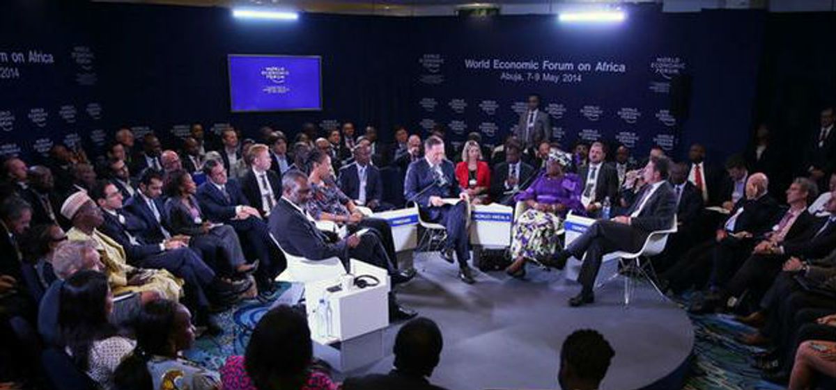 Empresarios del Foro Económico Mundial dicen que la paz mejorará la inversión en Colombia