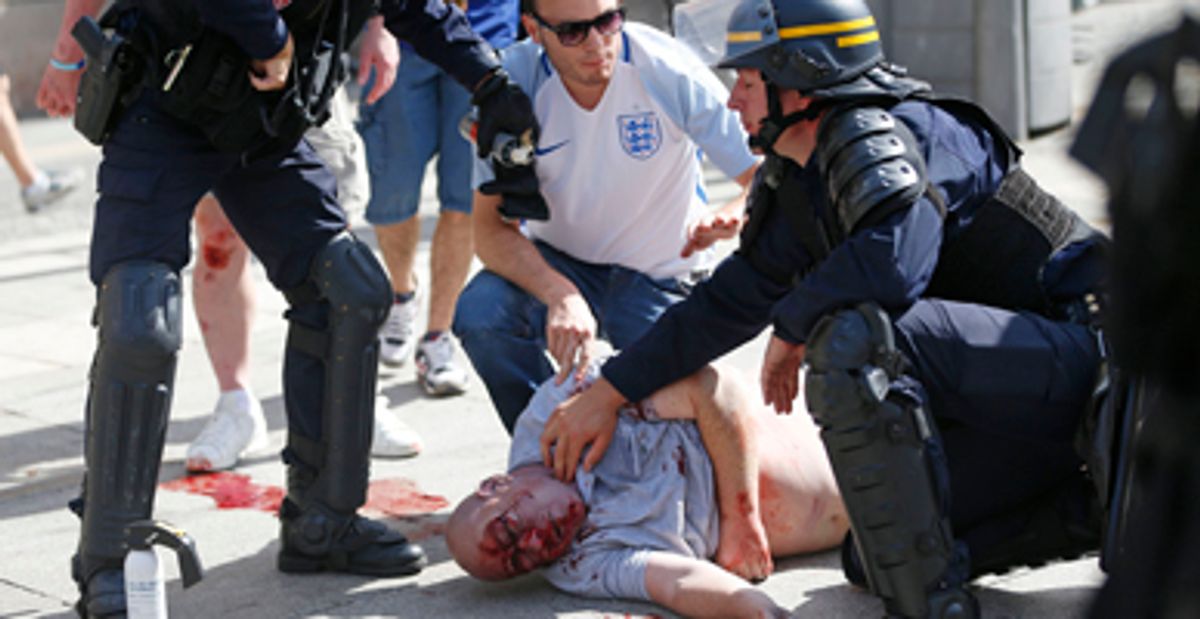 31 hinchas de Inglaterra y Rusia heridos en vísperas del partido de la Eurocopa