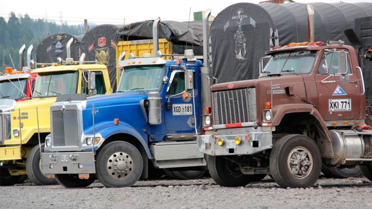 Gobierno y camioneros llegan a un acuerdo y ponen fin a 46 días de paro