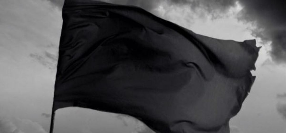 Color negro, símbolo de oposición a la paz