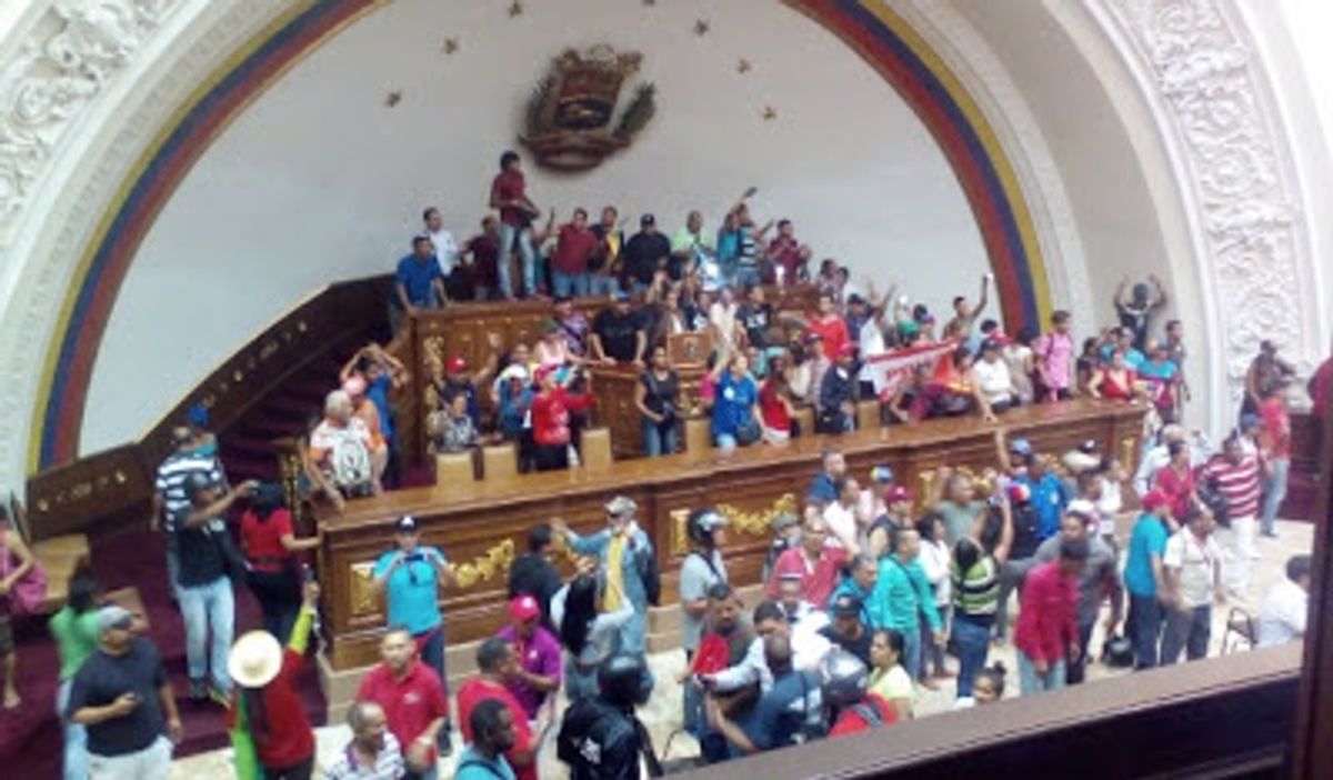 La zambra en Venezuela impidió que se iniciara el juicio político a Nicolás Maduro