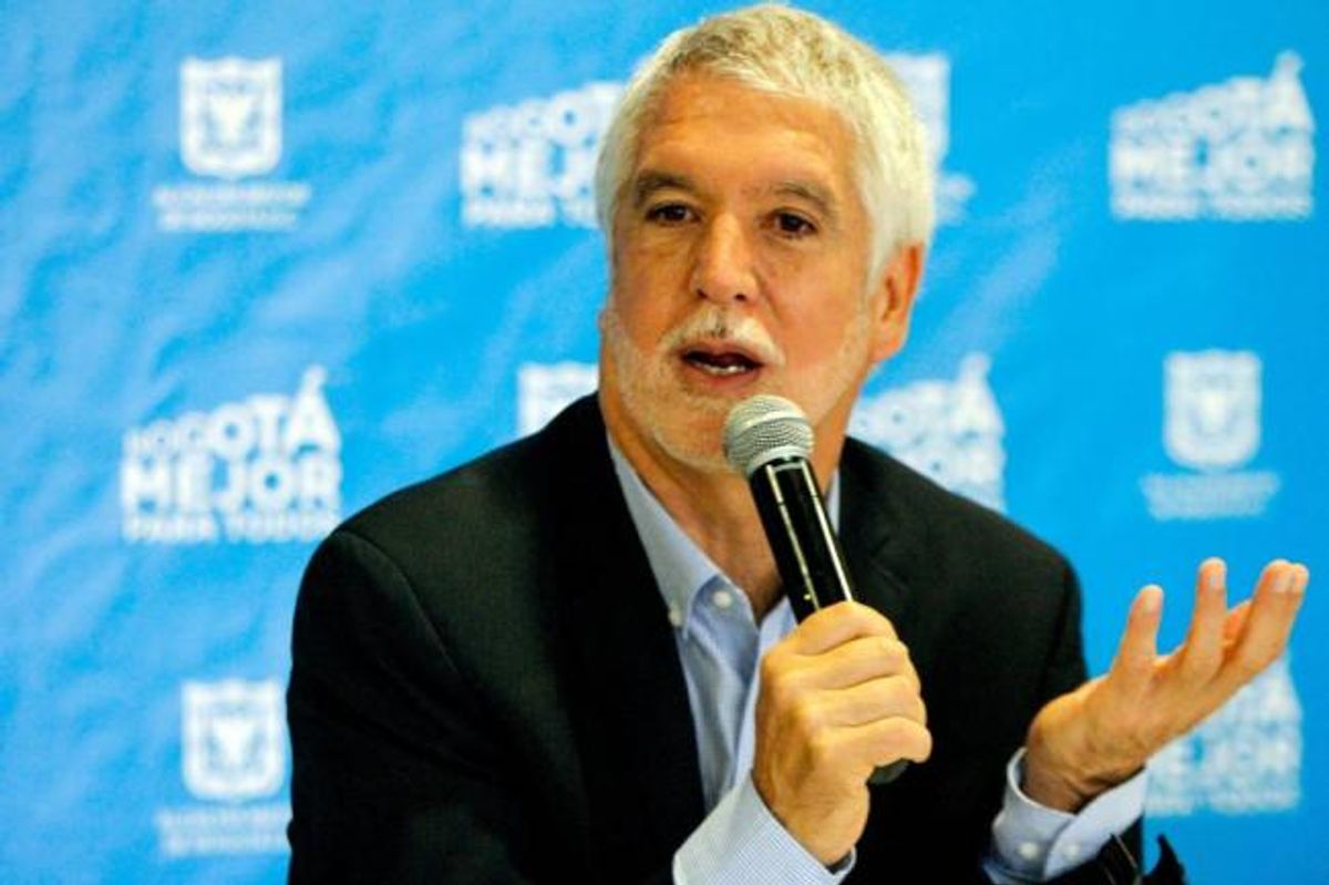 Suspenderían temporalmente revocatoria contra el alcalde Enrique Peñalosa