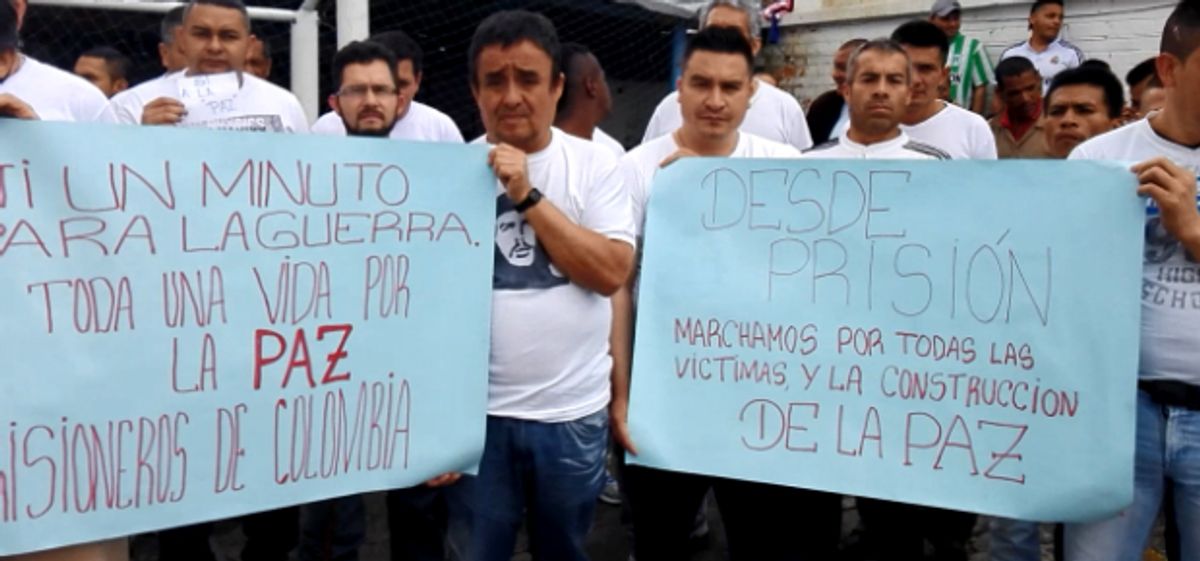 Guerrilleros en prisión se unieron a la manifestación por la paz