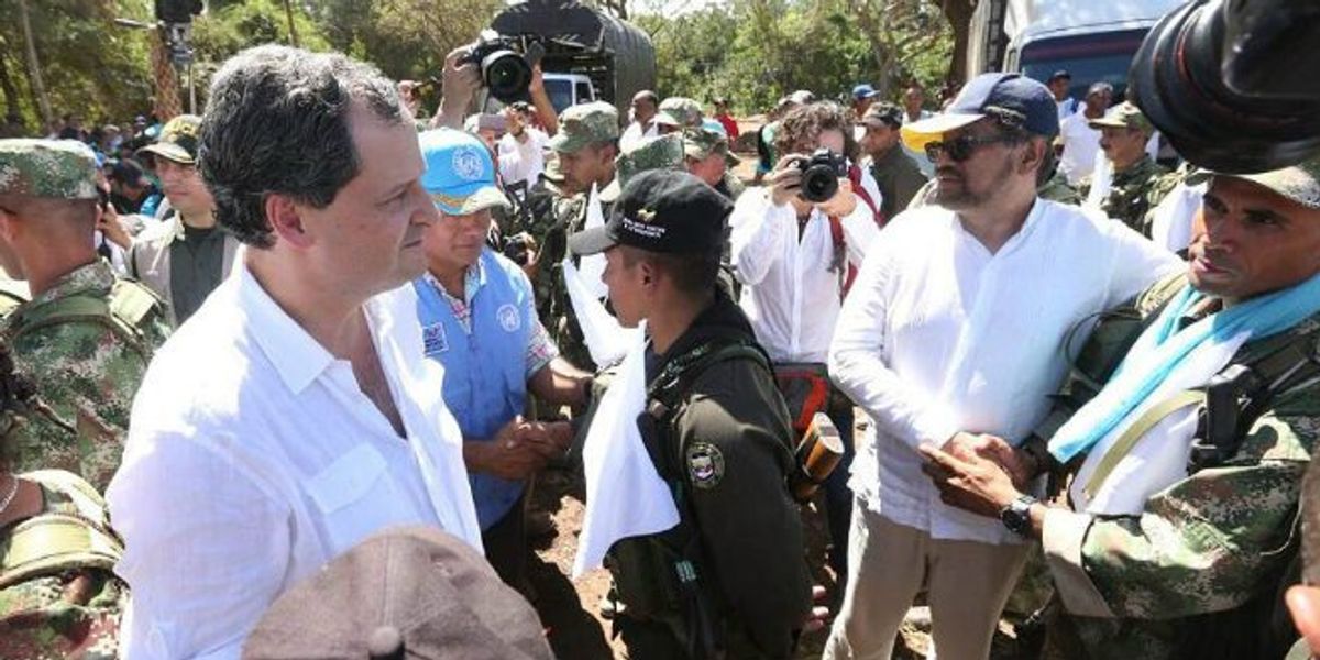 Iván Márquez y Sergio Jaramillo visitaron punto transitorio de normalización en La Guajira