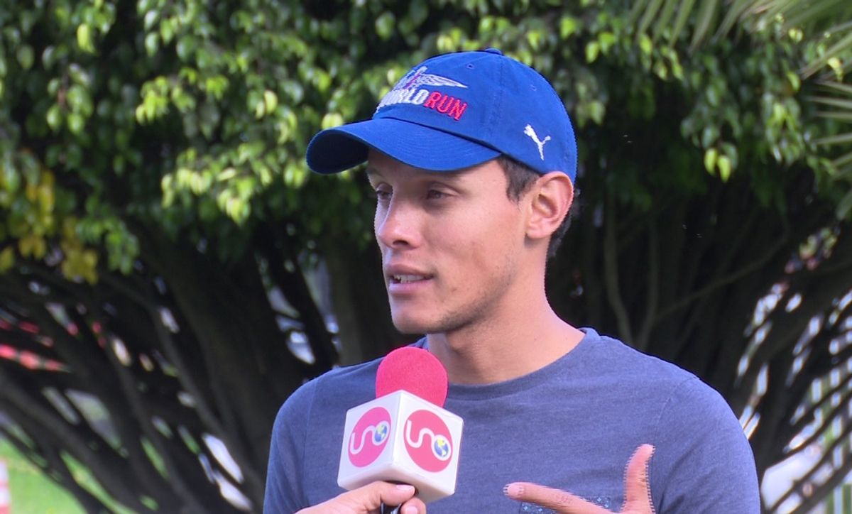 El triatleta Felipe Rodríguez inicia sueño olímpico