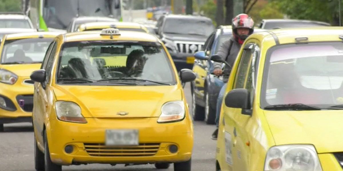No habrá pico y placa para taxis por visita del papa