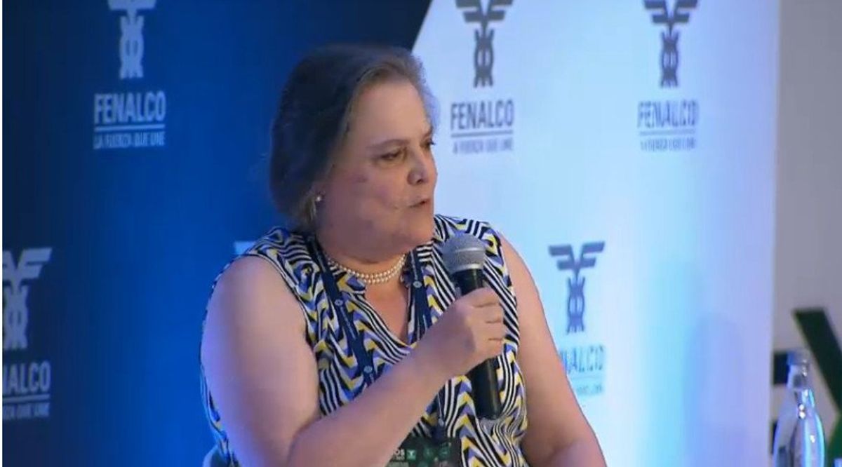 Clara López anuncia que no hará coaliciones políticas