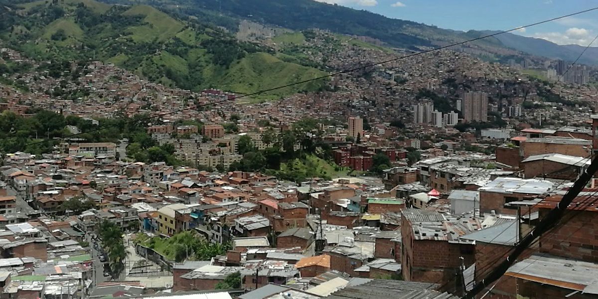 Realizan jornada de búsqueda de desaparecidos en la comuna 13 de Medellín