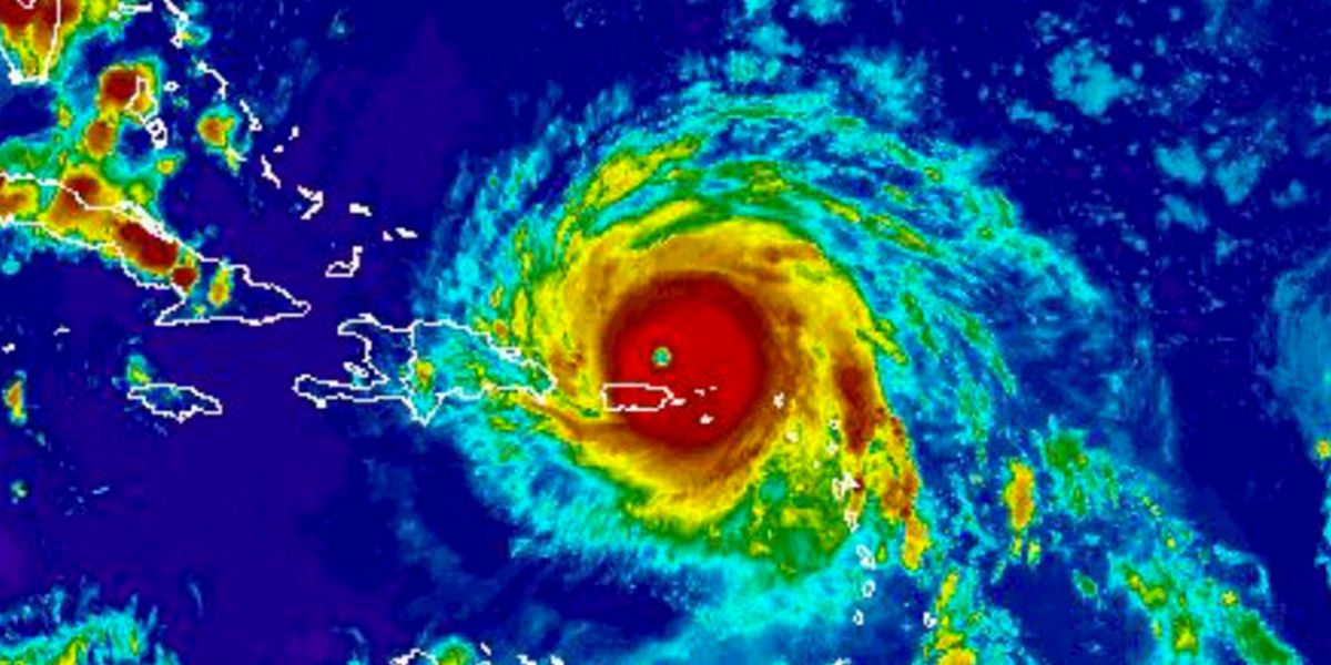 Con vientos de 170 kilómetros por hora el huracán Irma llegó a Puerto Rico