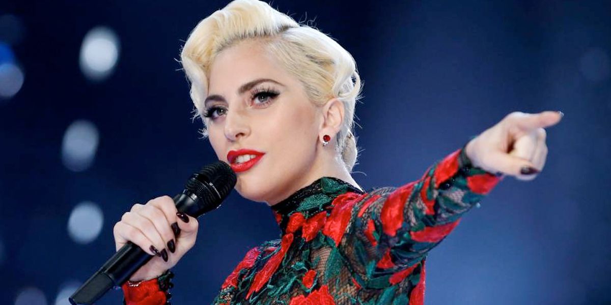 Lady Gaga es hospitalizada por fibromialgia