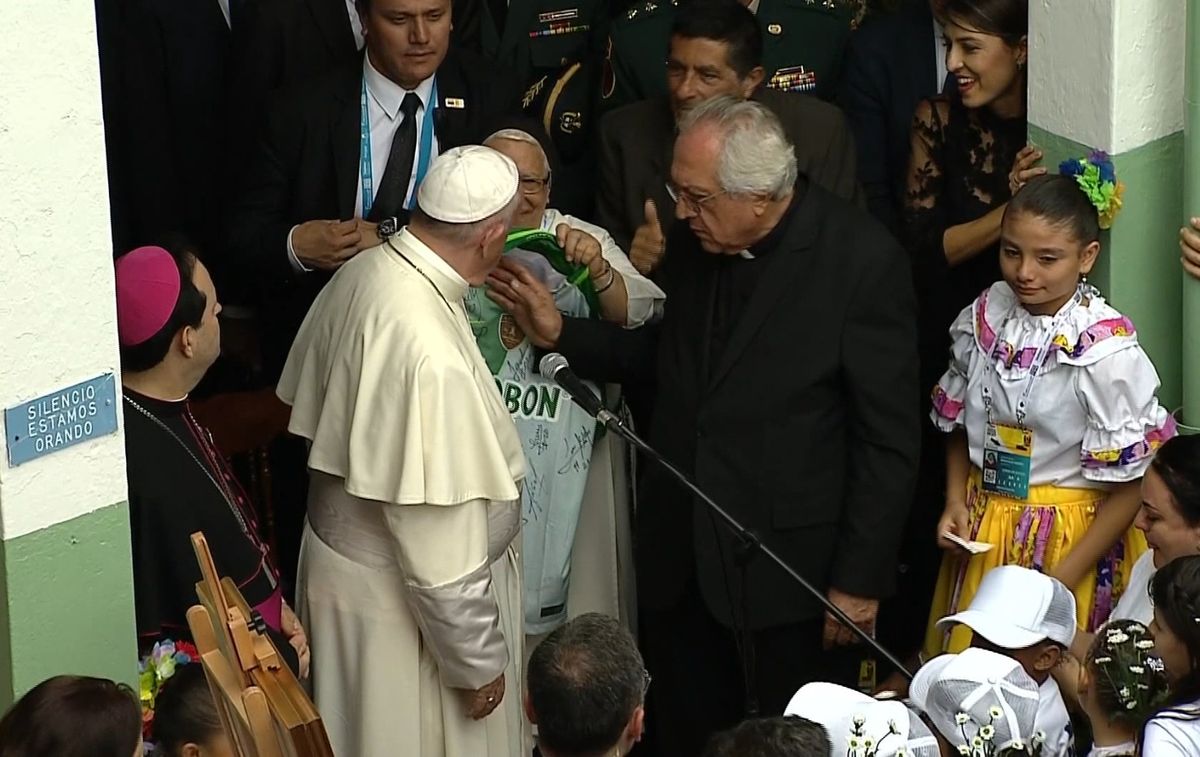 ¿Qué pasó con la camiseta de Atlético Nacional que le querían regalar al Papa?