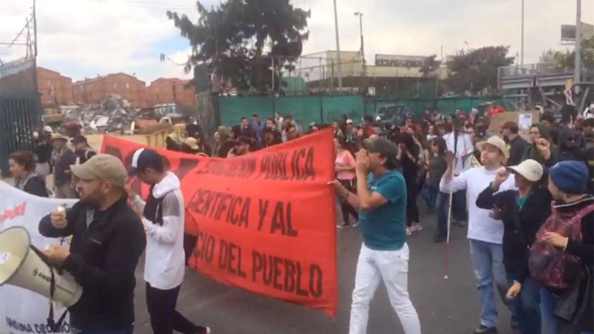 Problemas de movilidad por marcha de manifestantes en el sur de Bogotá