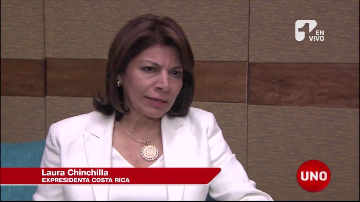 Laura Chichilla pidió a colombianos dejar de discutir e implementar la paz