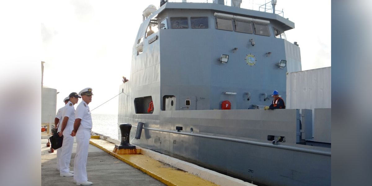 Arriba a San Andrés buque hondureño construido en Colombia
