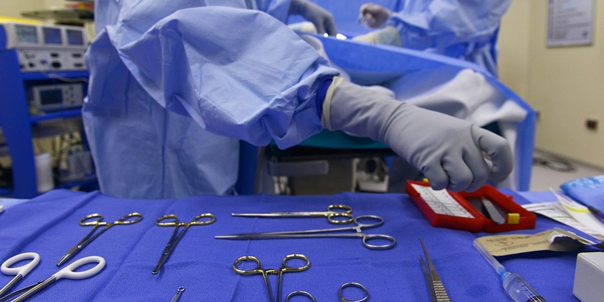 Cirujano francés detalló en un macabro diario a sus más de 200 víctimas de violación