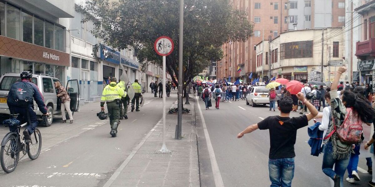 Caos vial por marchas en Bogotá