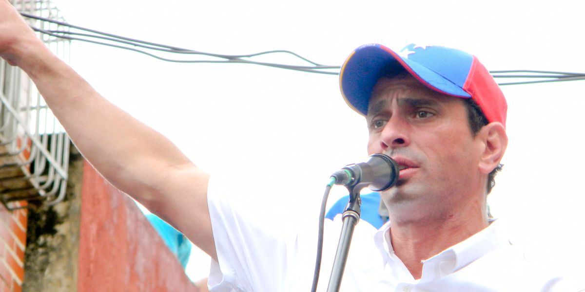 Líder opositor venezolano Henrique Capriles se despide de los cargos públicos pero no de la política
