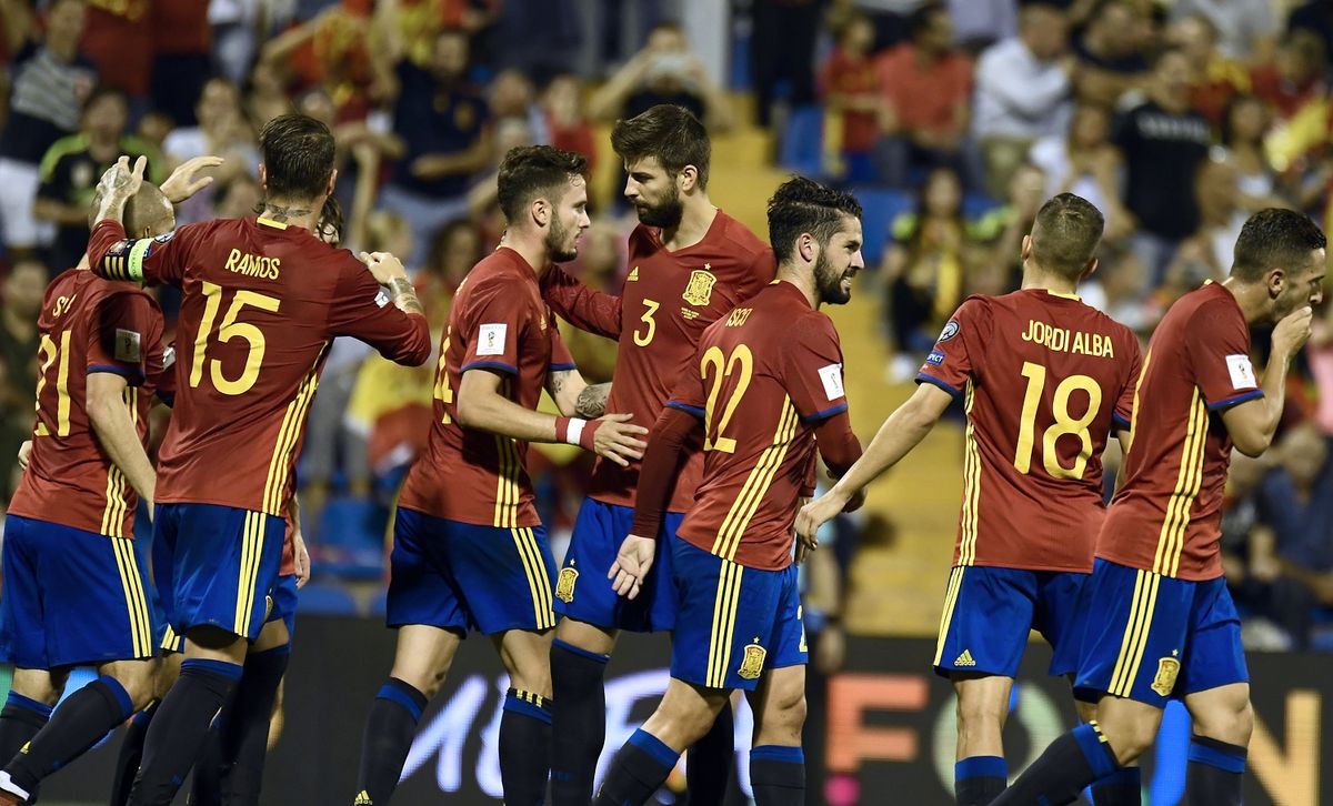 España se clasifica al Mundial Rusia 2018 y deja tambaleando a Italia