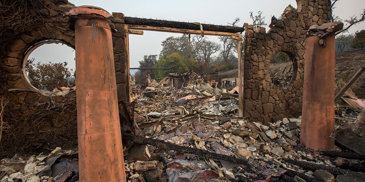 Al menos 17 muertos por incendios en California