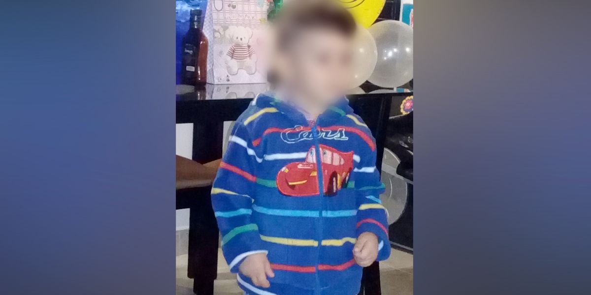 Niño de 4 años muere tras presunto error médico en Medellín