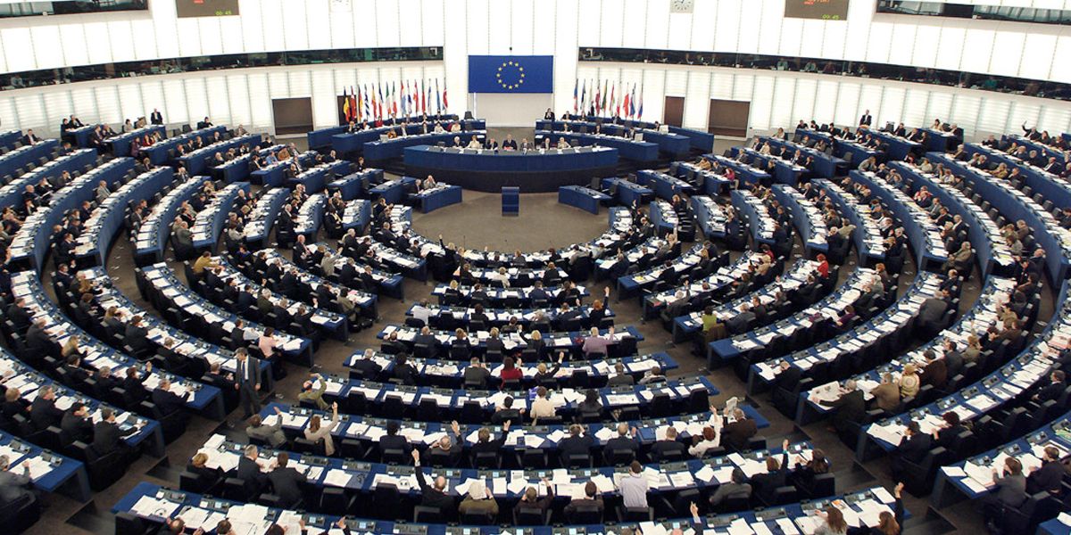Parlamento Europeo decidió prohibir el uso del glifosato