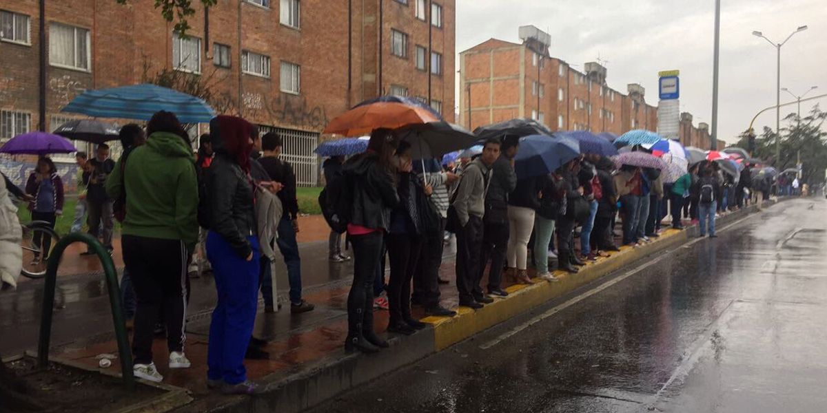Caos tras suspensión de operador de 25 rutas del Sitp en Ciudad Bolívar