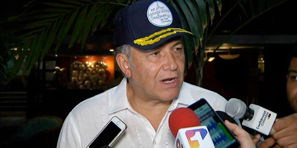 Vicepresidente Naranjo descarta negociaciones de paz con el EPL