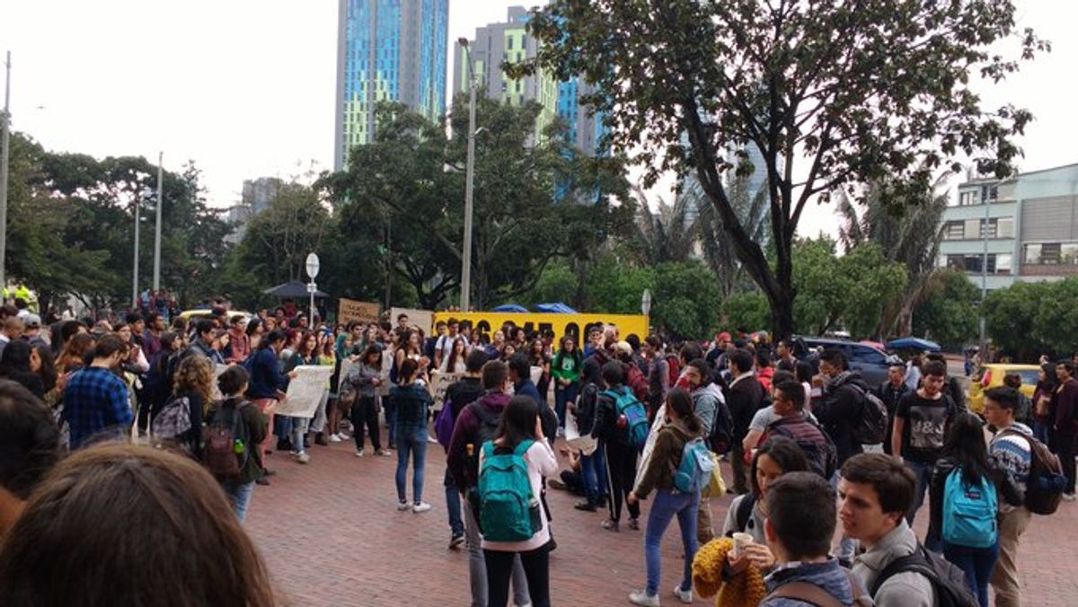 Estudiantes de los Andes protestan por elevados costos en precios de las matrículas