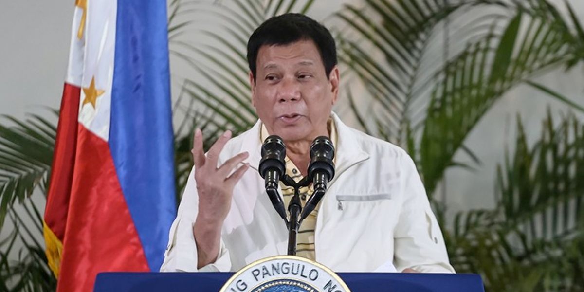 Duterte ordena dispararle en genitales a mujeres terroristas