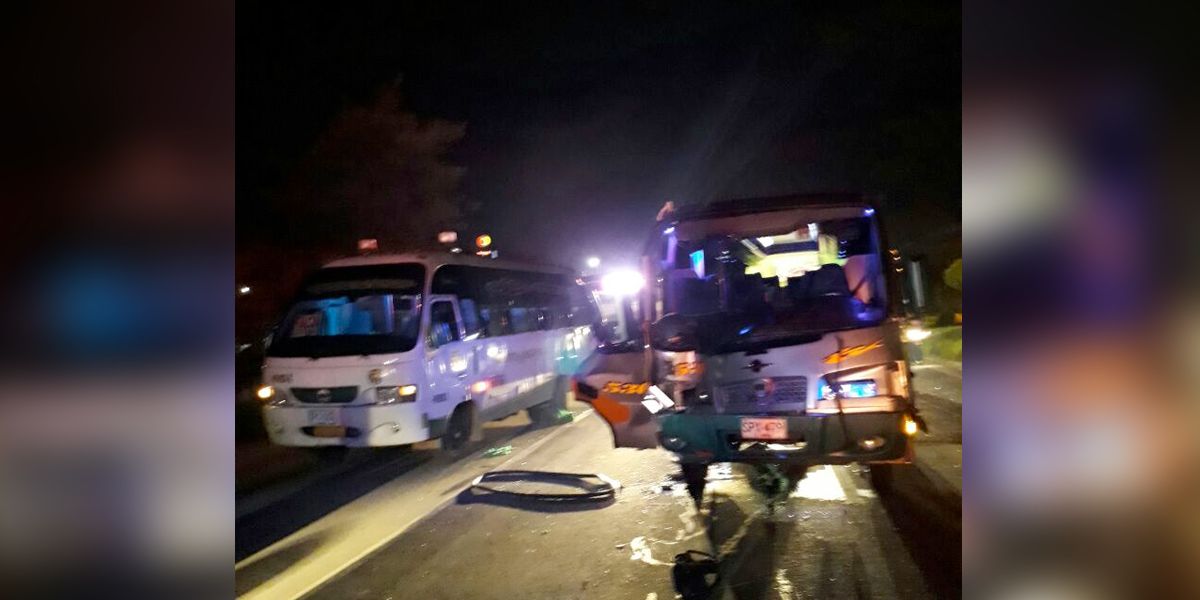30 personas heridas tras accidente en la vía Bogotá – Villeta