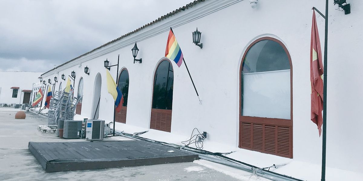 Polémica por bandera LGTBI instalada  en la alcaldía de Cartagena