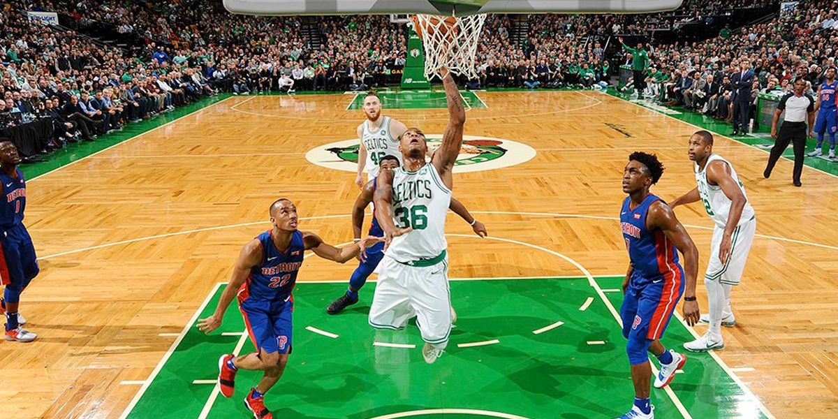 Pistons sorprende a los Celtics y le propina nueva caída