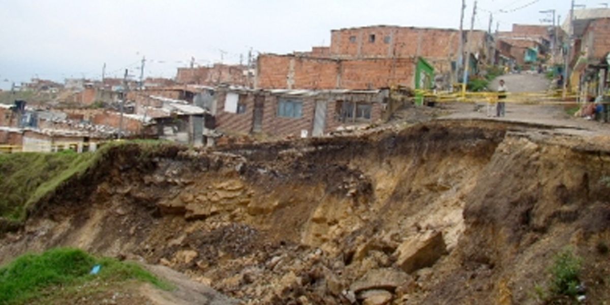 Deslizamientos de tierra amenazan a Bogotá