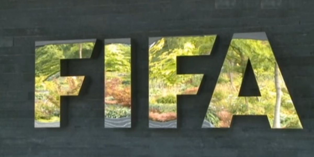 Dos futbolistas rusos son investigados por la FIFA tras sospechas de dopaje