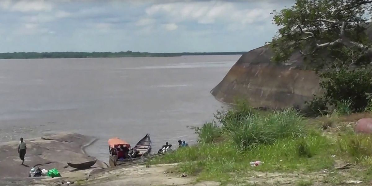 Hallan quinto cuerpo de los 10 desaparecidos tras naufragio en río Orinoco