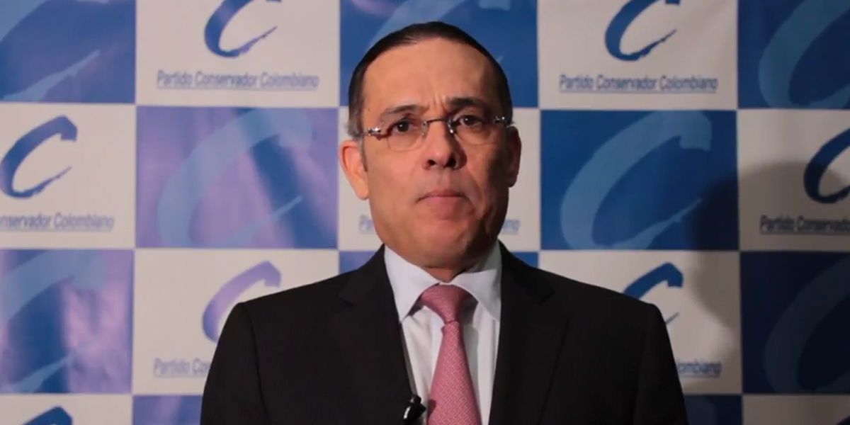 Renuncia el presidente del partido Conservador, Efraín Cepeda