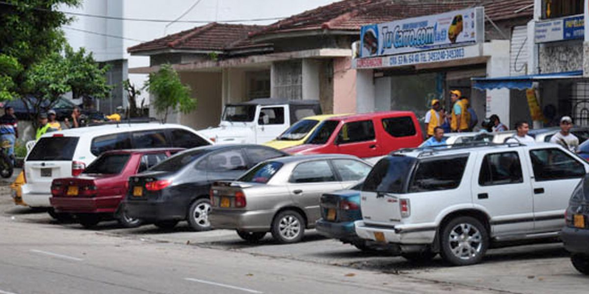 Bogotanos tendrán que pagar por parquear en la calle