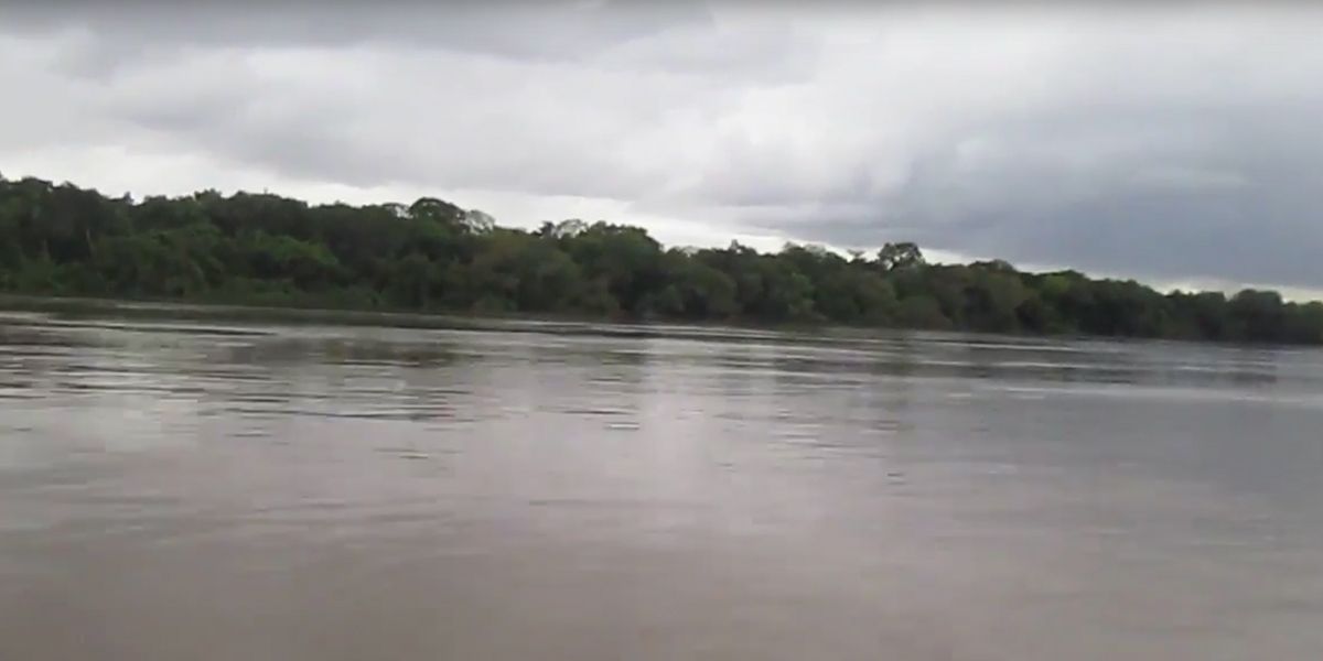 Hallan cuerpo de menor tras naufragio en el río Orinoco