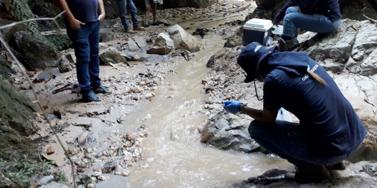 Contaminan fuente de agua por minería en Zaragoza, Antioquia