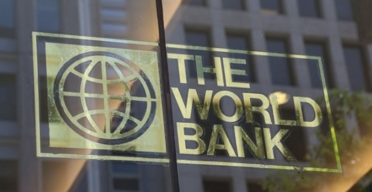 Economista del Banco Mundial reconoció que la entidad manipuló los datos de competitividad de Chile