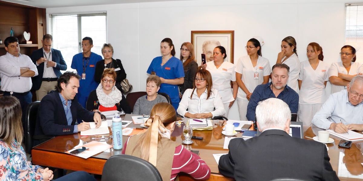 Alcalde de Medellín pide la renuncia al gerente del Hospital General