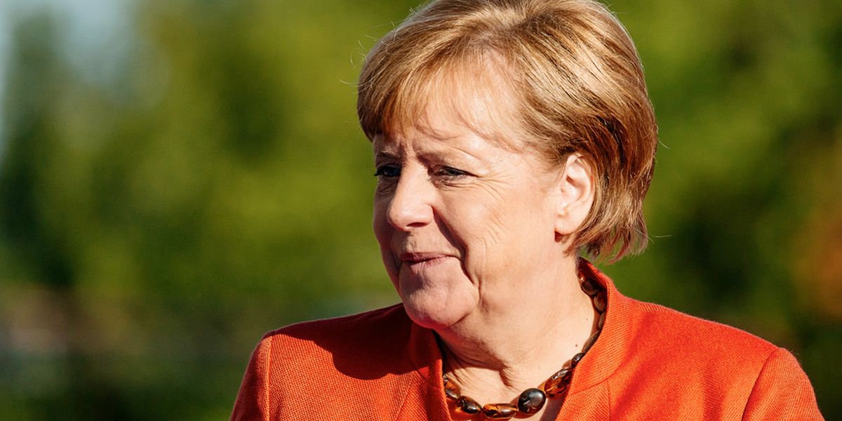 Merkel y socialdemócratas logran acuerdo de principios para formar gobierno