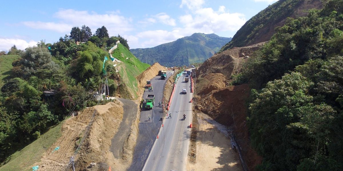 ¡Pilas! Autopista Medellín-Bogotá estará cerrada otra semana