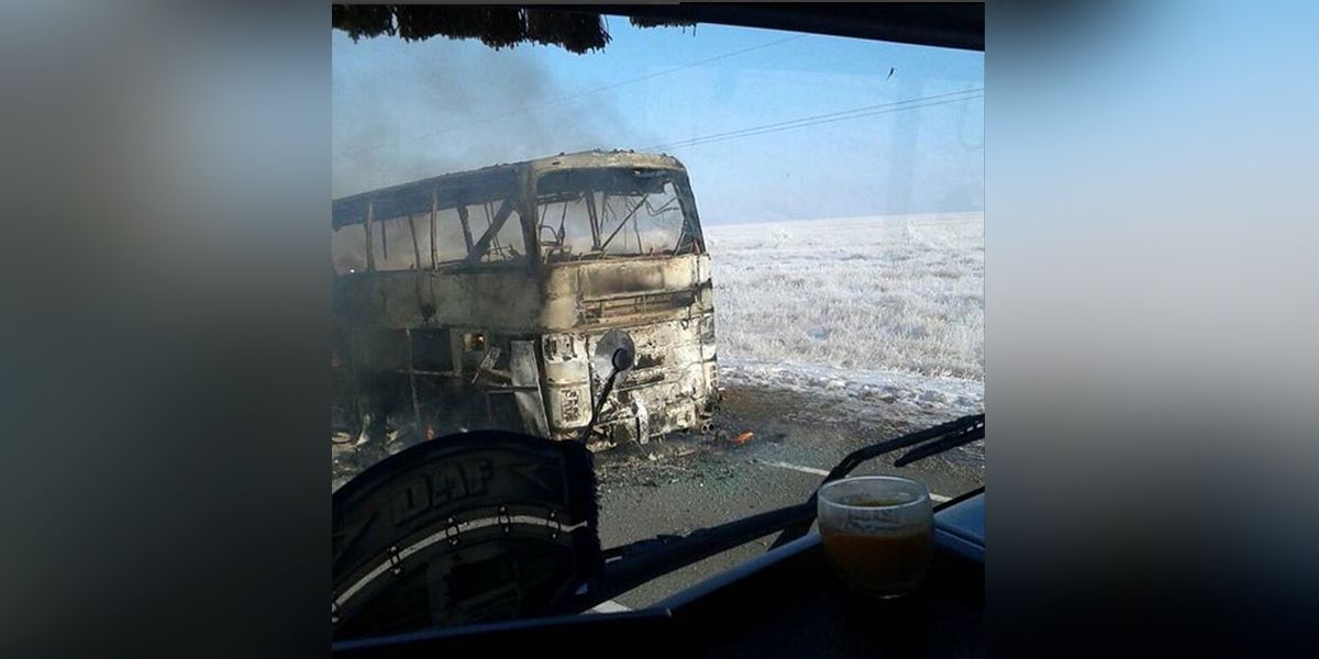 Al menos 52 muertos en incendio de autobús en Kazajistán