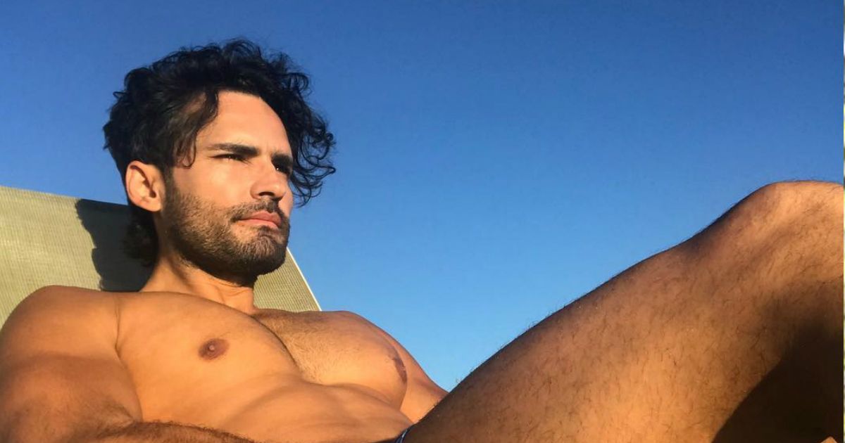 El actor Fabian Ríos se desnudó para sus fanáticas