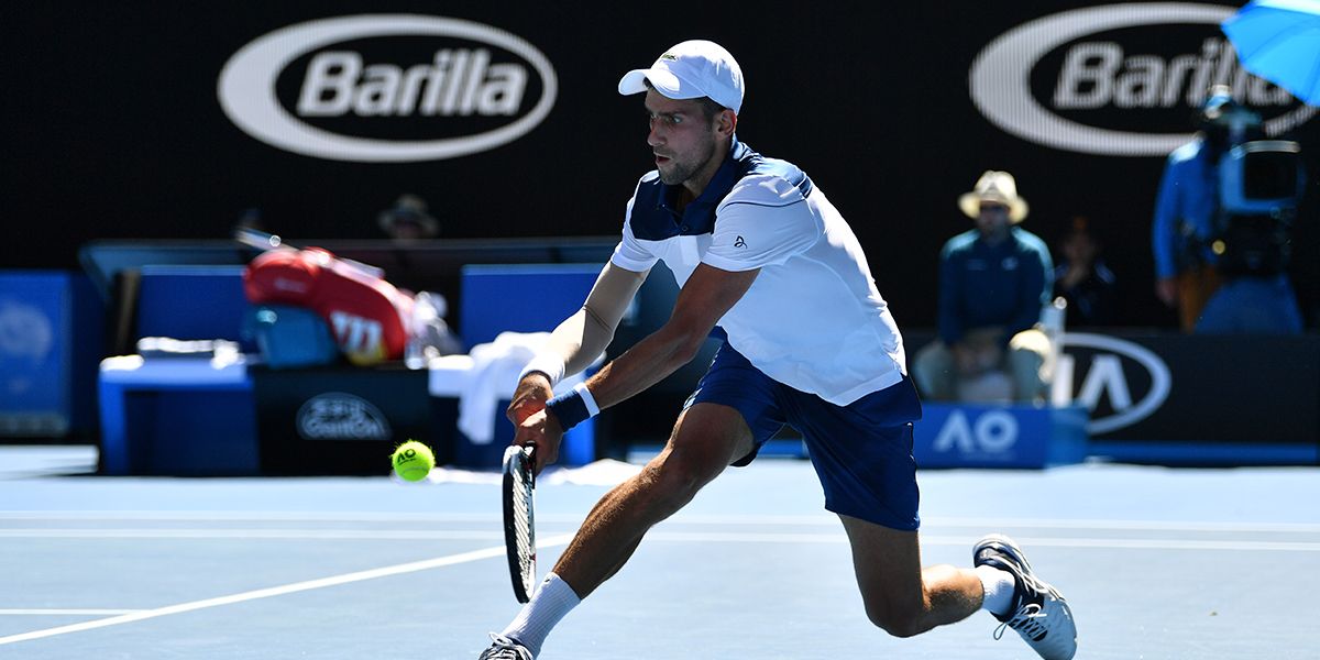 Djokovic derrota a Monfils y pasa a tercera ronda en Abierto de Australia