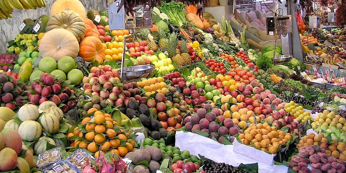 Educar Consumidores propone una ‘canasta básica de alimentos saludables’