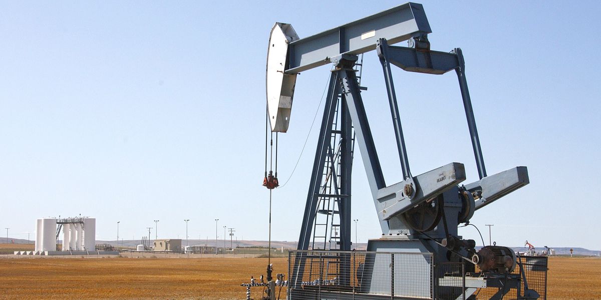 La referencia de petróleo Brent alcanzó los USD70